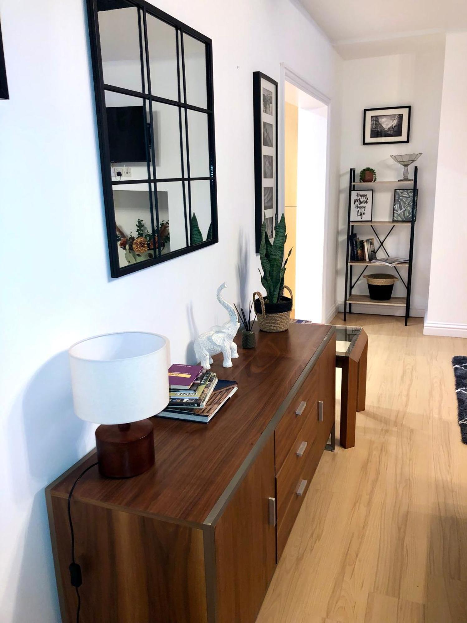 Superbly Located 2 Bedroom Luxury Apartment Bath Kültér fotó